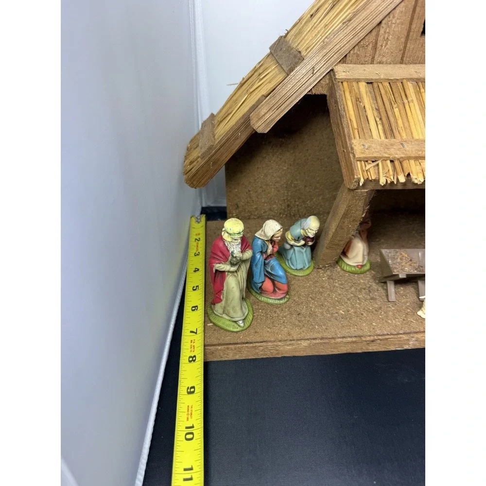 Vintage Christmas Nativity Scene Set 10 Resin Figures Wood Manger Germany‎